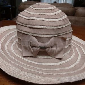 C.C. exclusive floppy sun hat. Nwots